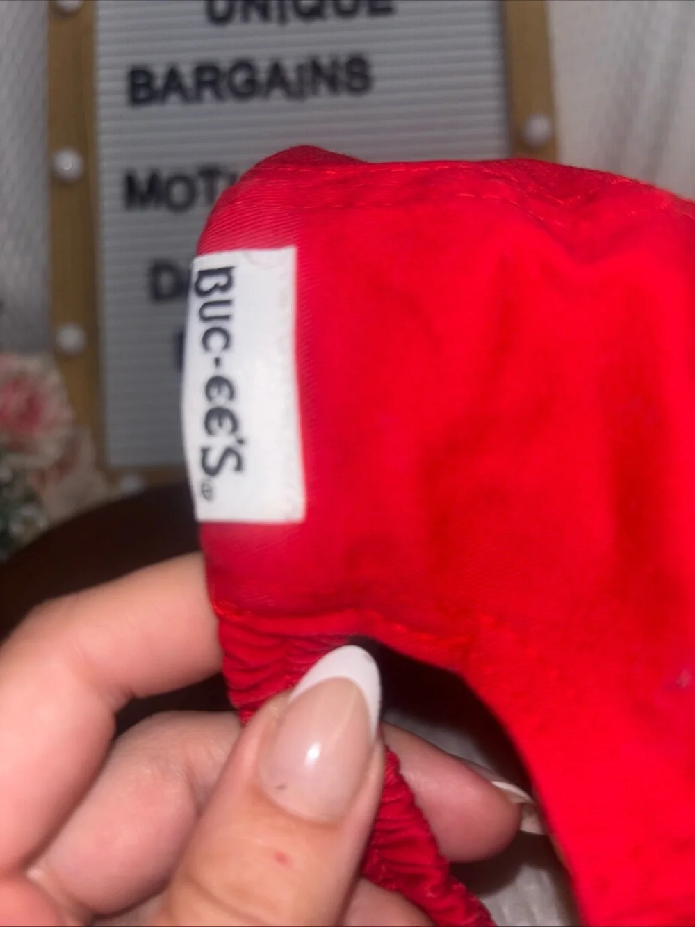 Buc-ee's Kids Youth Cap Red Cotton Hook and Loop Fastener